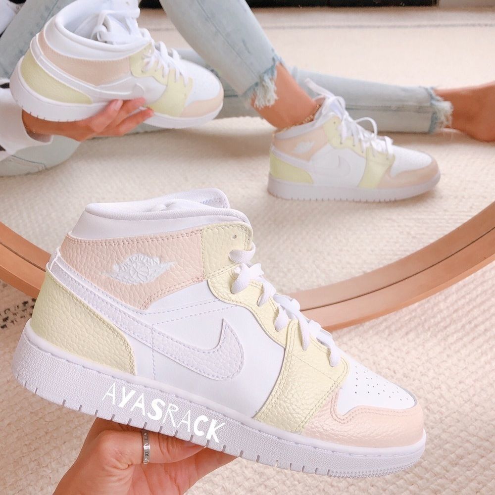 Custom painted Air Jordan 1 mid